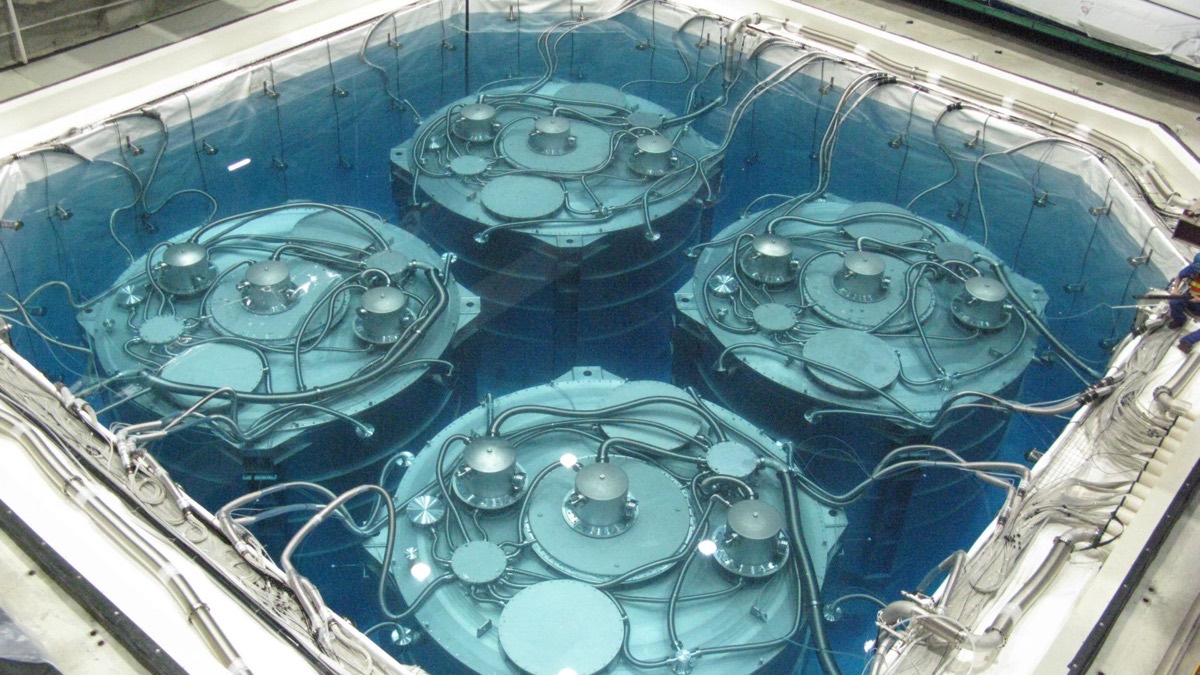 Scientists report first findings from Daya Bay’s final dataset
