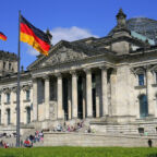 germans-are-cautiously-welcoming-a-200-billion-euro-bailout-package